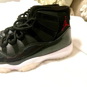 11 RETRO Shoes